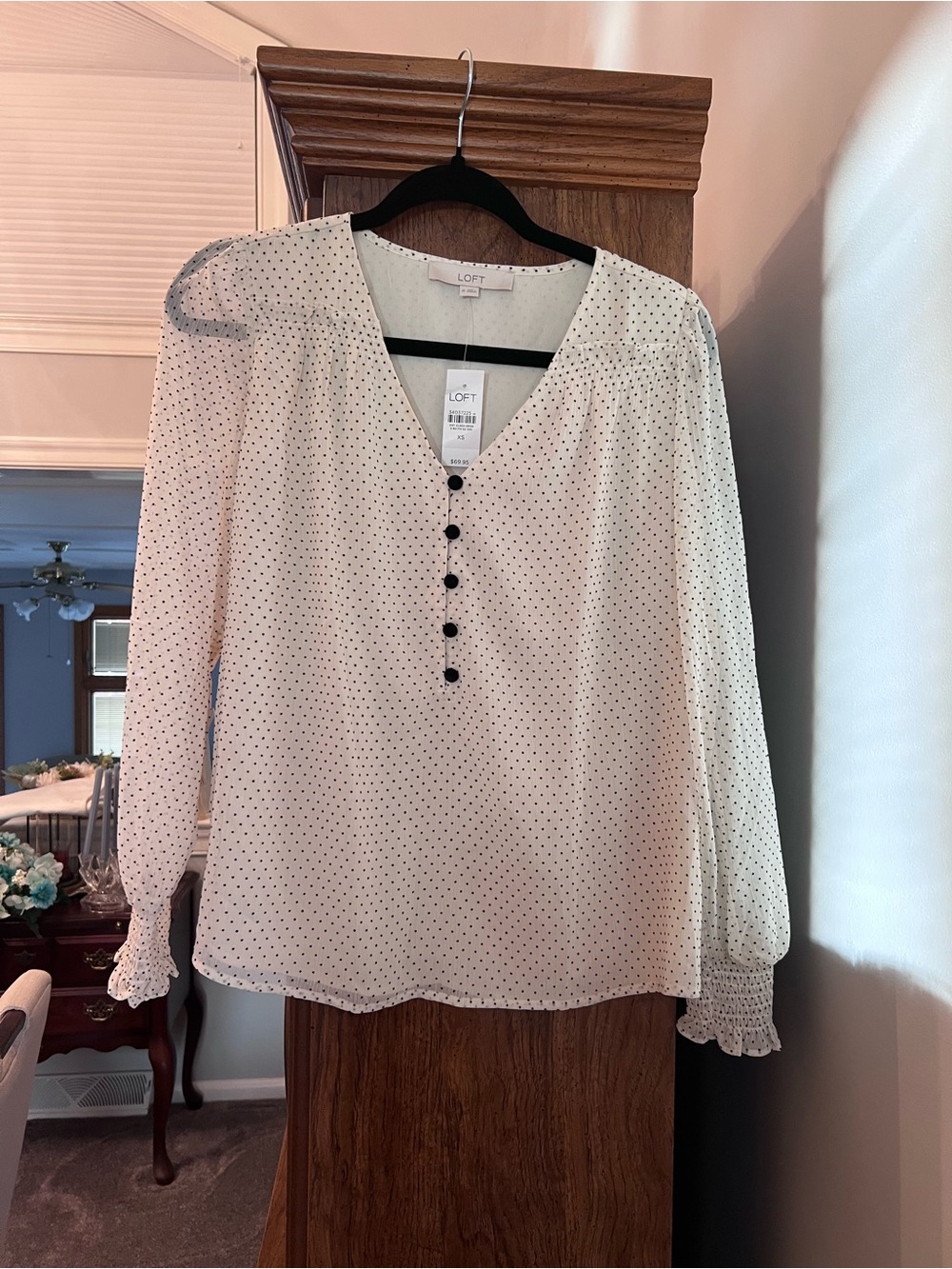LOFT NWT Ivory Black Flocked Polka Dot Blouse XS Long Sleeve Smocked Ruffle Cuff